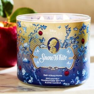 Disney “SNOW WHITE” 3-Wick Scented Candle by B&BW, 14.5 oz / 411 g, NWT